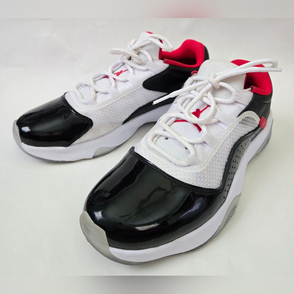 AIR JORDAN 11 CMFT LOW Men's Size 9.5 'White Black University Red' DO0613-160